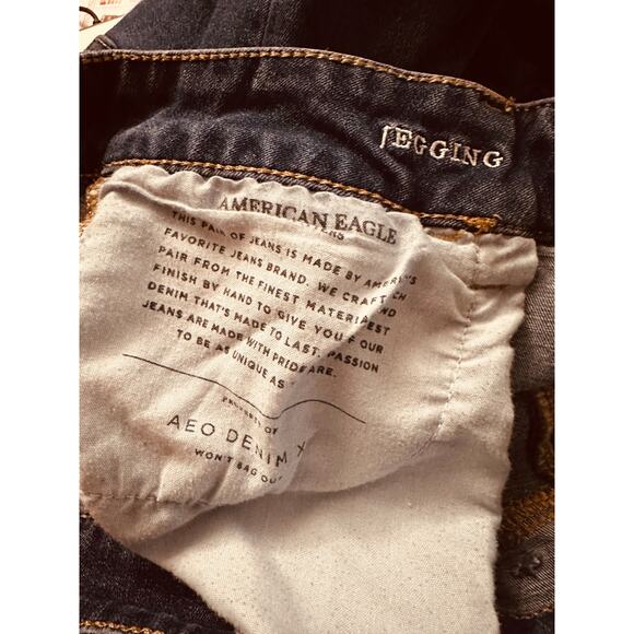 American Eagle Outfitters Women's AEO Denim Jegging Jeans Stretchy Size 12 - Picture 6 of 8